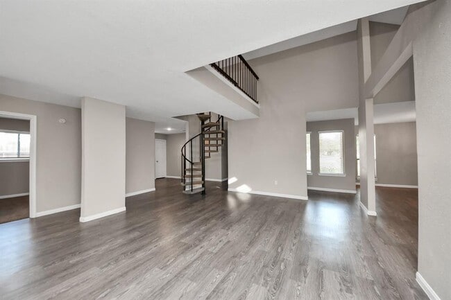 Building Photo - 13602 Cedar Point Dr
