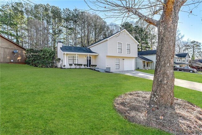 Building Photo - 1061 Mainstreet Lake Dr