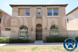 Building Photo - 947 S Utilis Dr