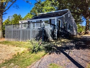 Building Photo - 1003 Willow St