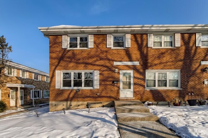 Foto principal - 554 Lynn Ct, Glendale Heights, IL, 60139