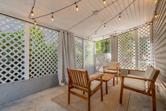 Foto del edificio - 2412 Surrey St