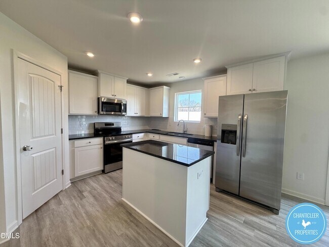 Foto del edificio - 49 Suhani Ln