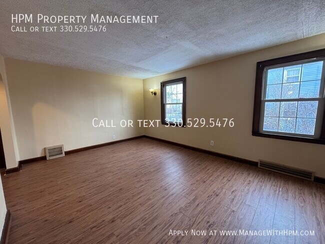 Foto del edificio - 3234 Arbor Rd SW