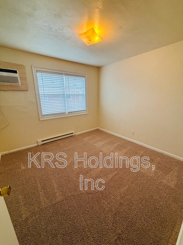 Foto del edificio - 946 W Ocean View Ave