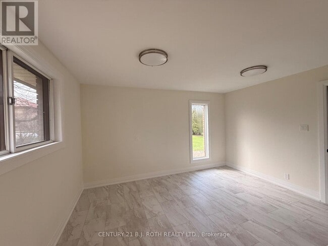 Photo du bâtiment - 48 King St