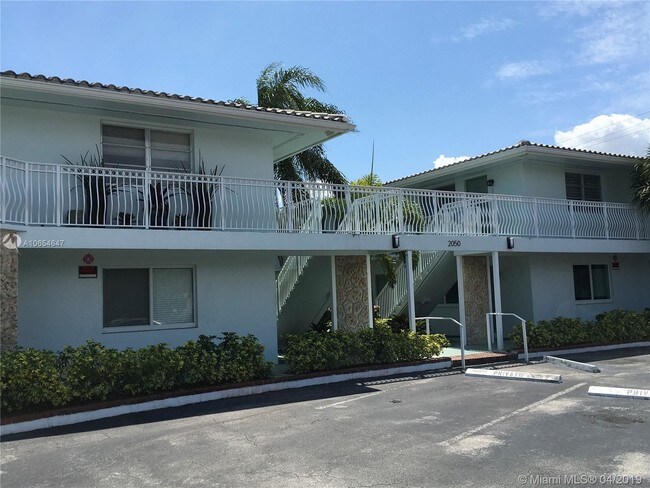 Foto del edificio - 2050 NE 39th St