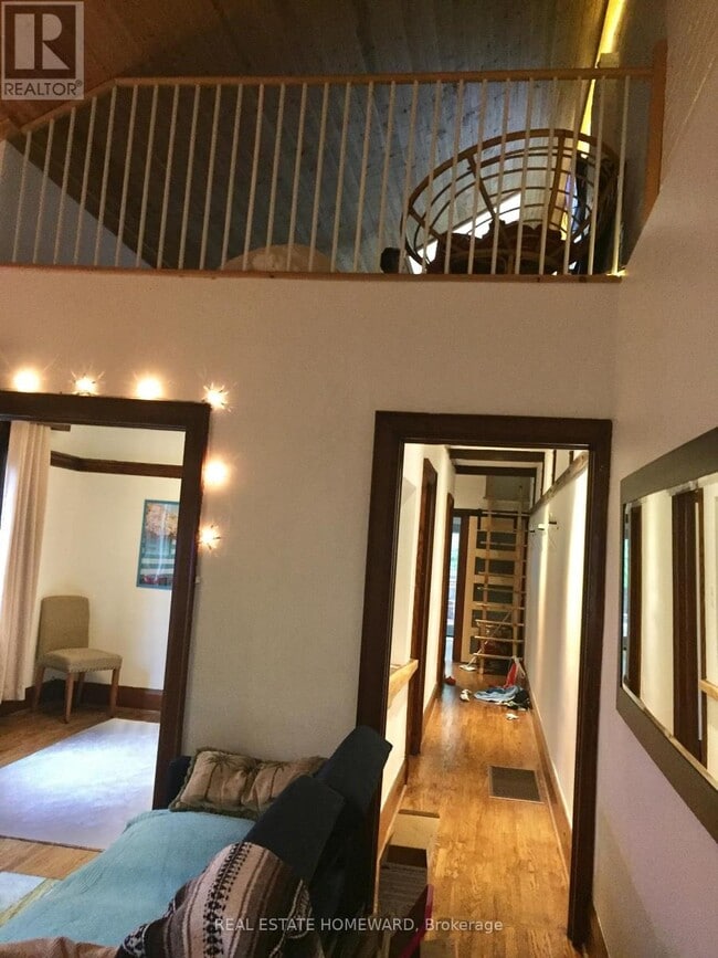 Building Photo - 63 Queensbury Ave