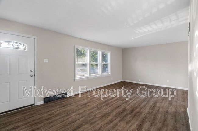 Foto del edificio - 216 Graham Rd