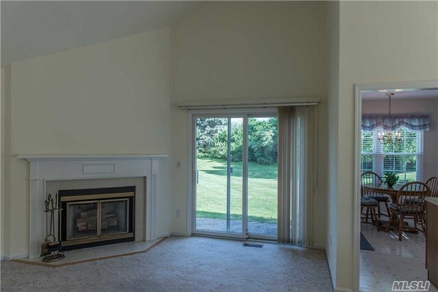 Building Photo - 2555 Youngs Ave