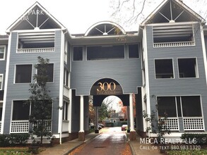 Building Photo - 300 E Park Ave