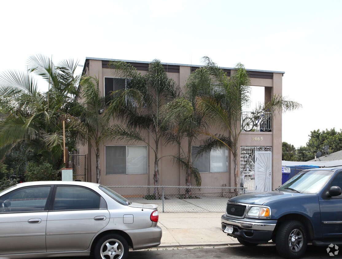 Foto del edificio - 3465 Valle Ave