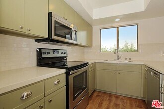 Building Photo - 5000 S Centinela Ave