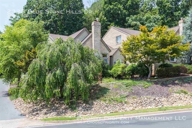 Building Photo - 2323 Blue Stone Hills Dr