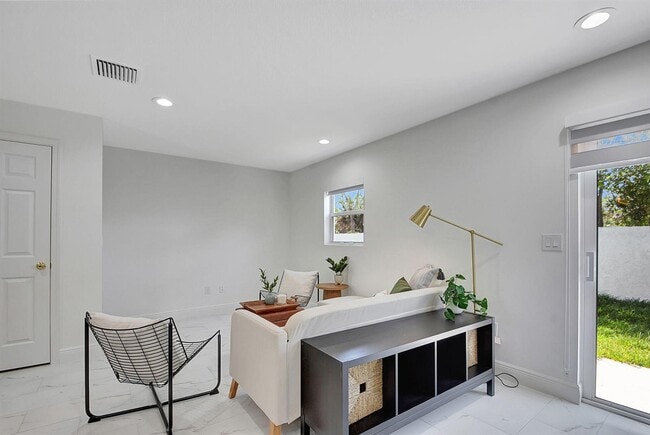 Building Photo - 3871 Patio Ct