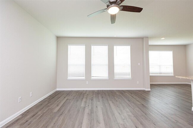 Building Photo - 5407 Brooklyn Rose Dr