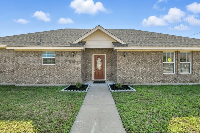 Building Photo - 5328 Sioux Creek Ln