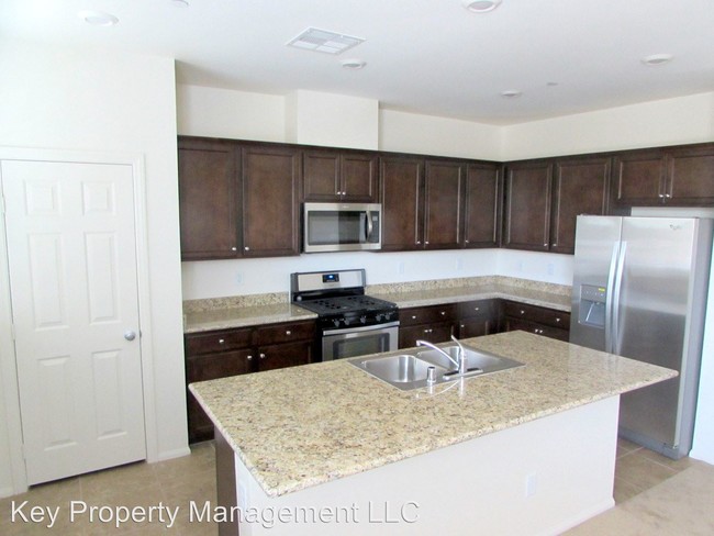 Building Photo - 3 br, 2.5 bath House - 2283 Via Firenze