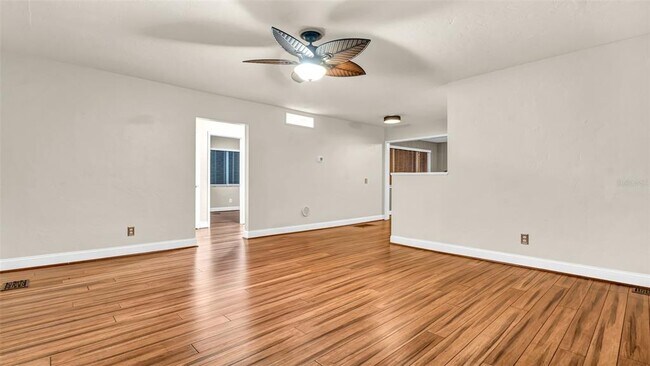 Foto del edificio - 527 31st Ave N