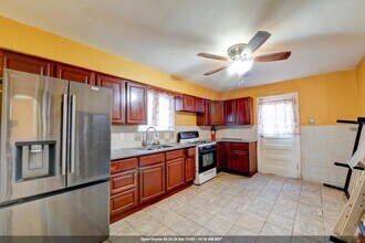 Building Photo - 245 Orange Ave