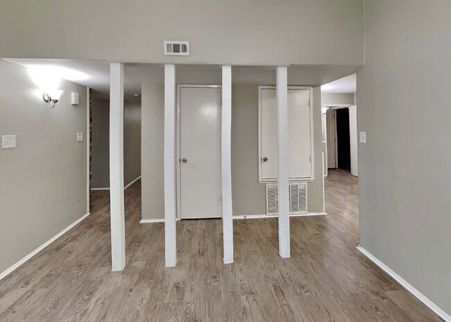 Foto del edificio - 1477 Coffeyville Trail