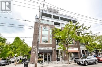 Building Photo - 1960 Queen St E
