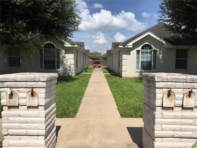 Building Photo - 24 N Cross St