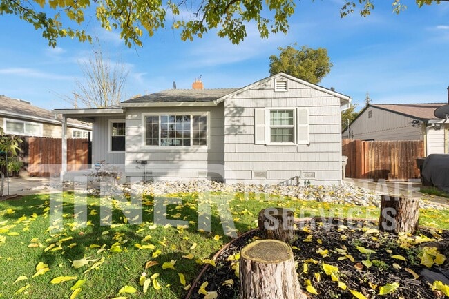 Photo - 4739 61st St House