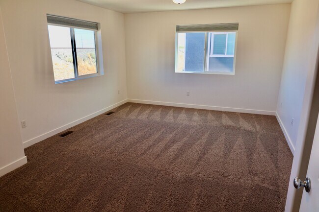 Foto del edificio - 15104 S Wild Horse Wy