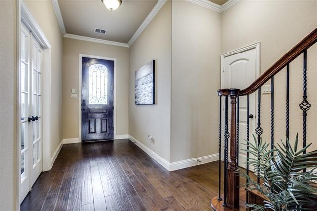 Building Photo - 610 Warner Dr