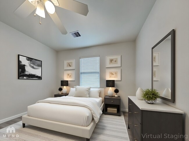 Foto del edificio - 5962 Belcrest St