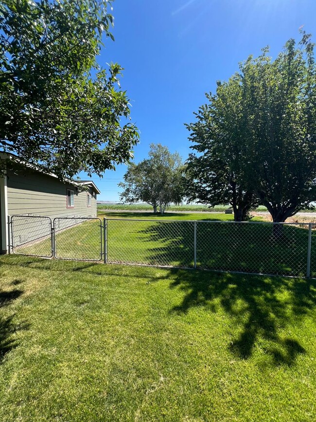 Building Photo - Great home for rent in the country!