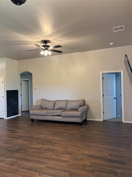 Foto del edificio - 2209 E Grassland Ln
