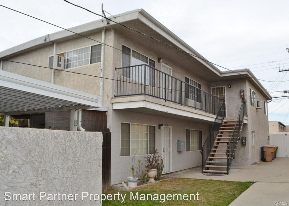 2 br, 1.5 bath House 4175 Farquhar Avenue House Rental in Los Alamitos, CA