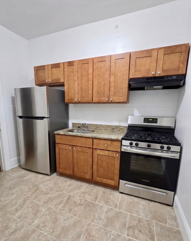 Building Photo - 1302 W Allegheny Ave