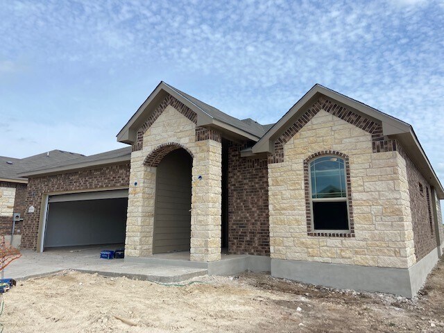 Building Photo - 10226 Eaglefire Dr
