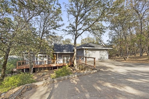 Foto del edificio - 21139 Powder Horn Rd
