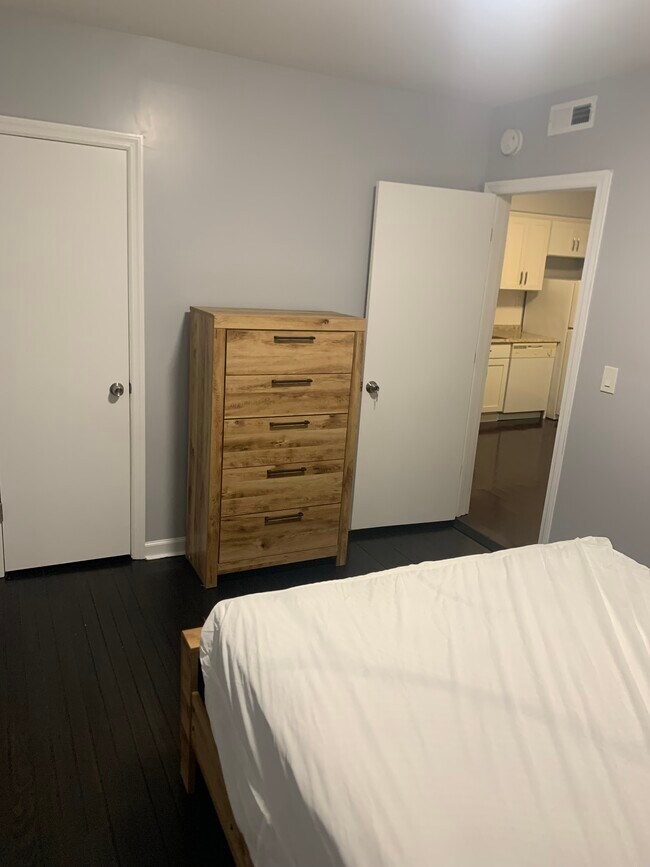 Foto del edificio - 174 Orland St