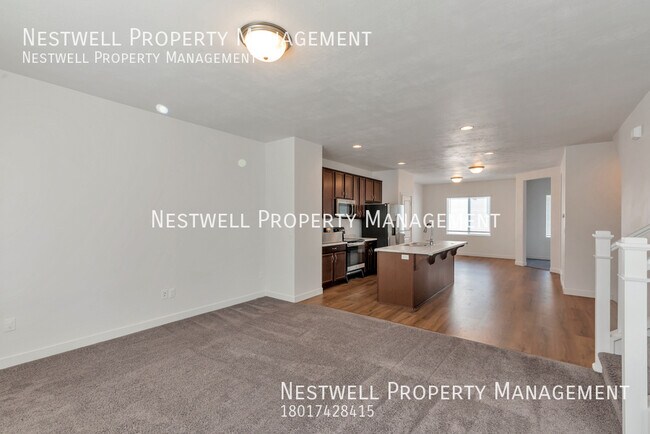 Foto del edificio - Amazing Mid-Row Townhome in Bluffdale