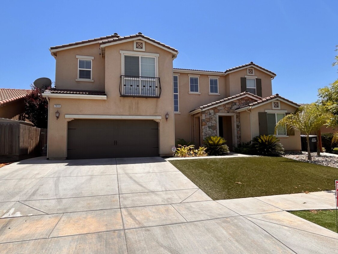 Primary Photo - Gorgeous home for rent in Visalia