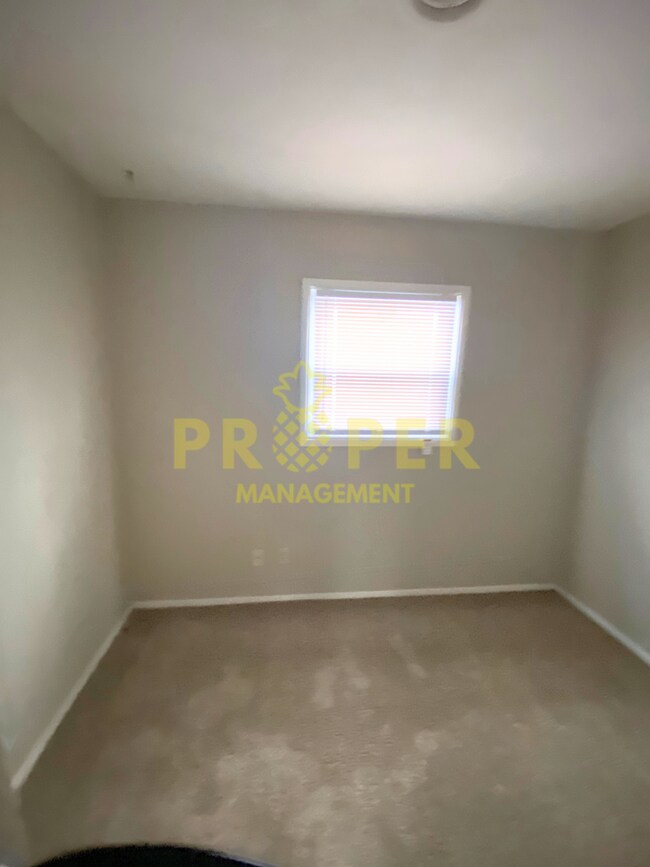 Foto del edificio - 3 bedroom, one bathroom ranch