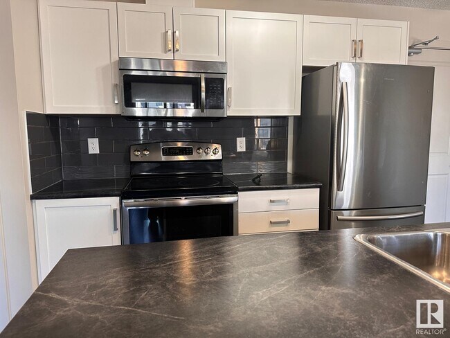 Photo du bâtiment - 5515 7 Ave SW