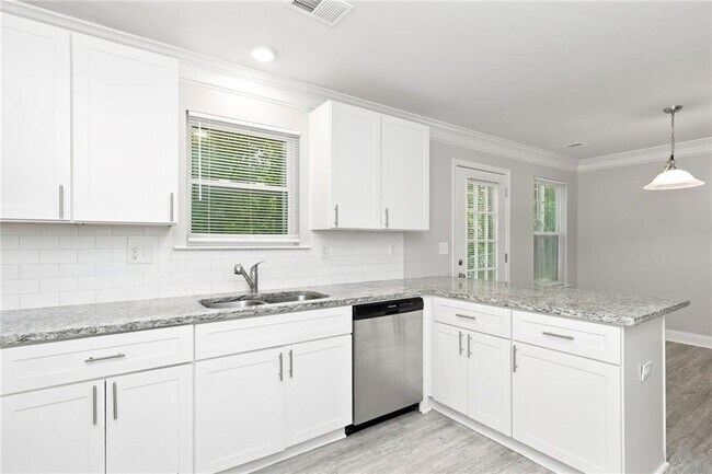 Foto del edificio - 5239 Hanover St