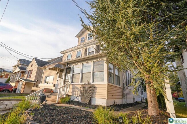 Foto del edificio - 628 Coal St