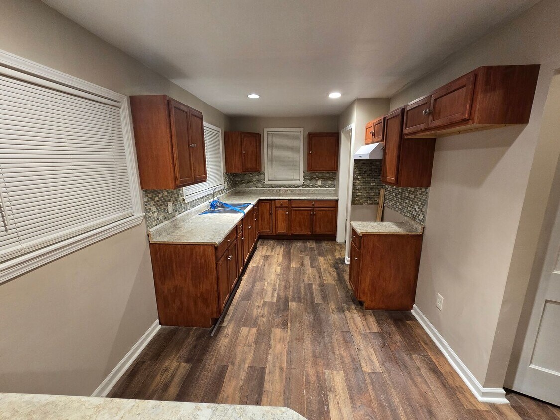 Foto del edificio - 17300 Winston St