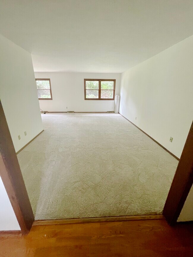 Foto del edificio - 721 E Wellington Ct