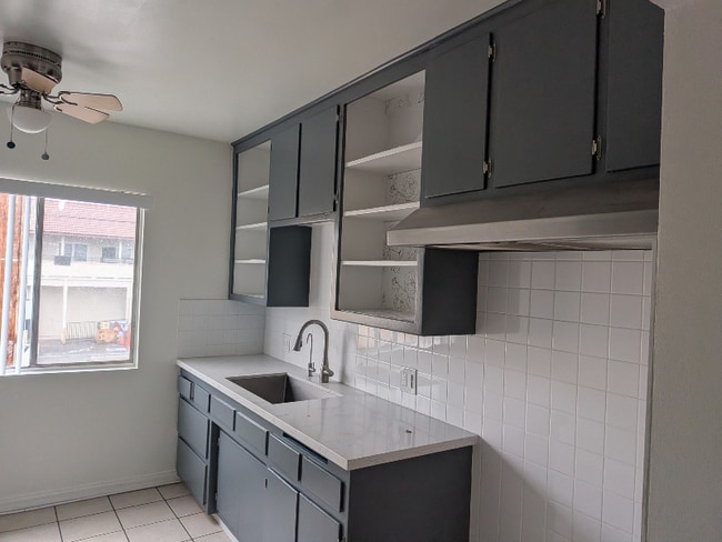 Foto del edificio - 6501 Stafford Ave