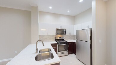 Interior Photo - River Terrace