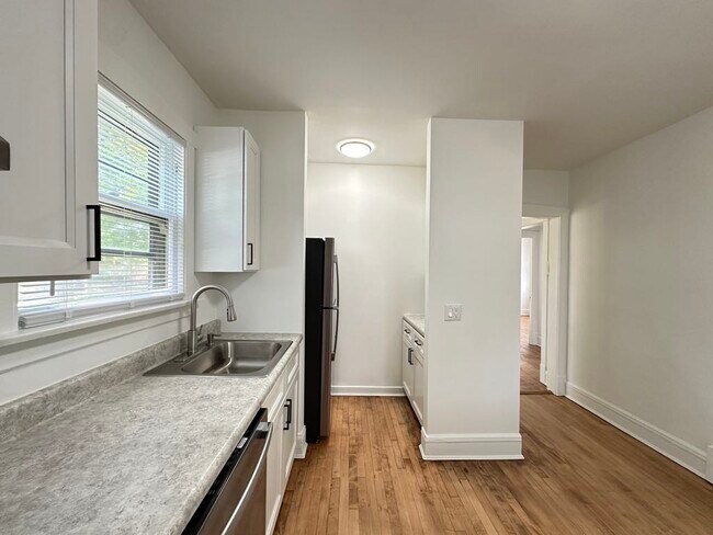 Foto del edificio - 5701 N Keystone Ave