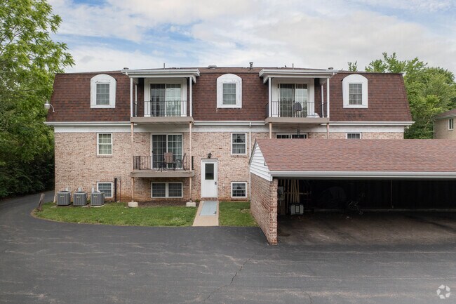 Foto del edificio - 75 Mayflower Dr